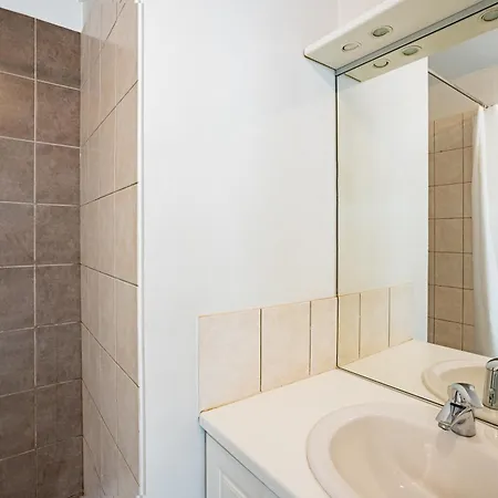 Stunning 3bd Industrial-style Maisonette In